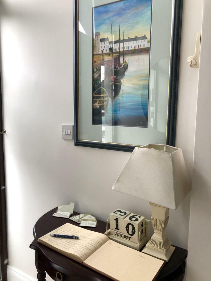 골웨이 Sli Na Mara B&B 외부 사진